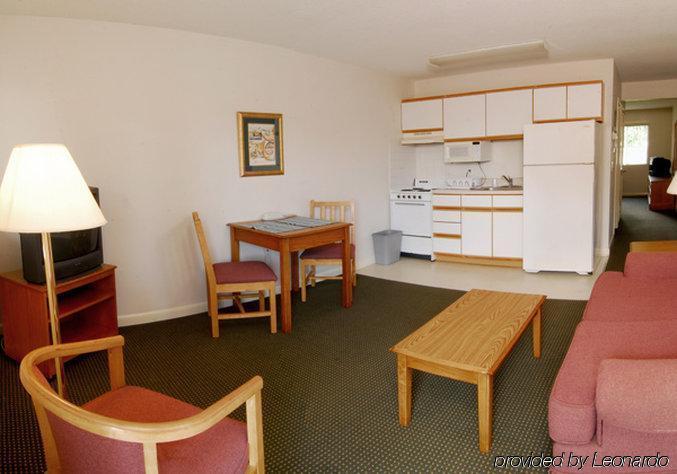 Affordable Suites רוקי מאונט חדר תמונה